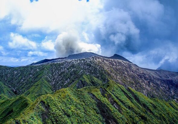 gunung-dukono-halmahera-maluku_uhsu9
